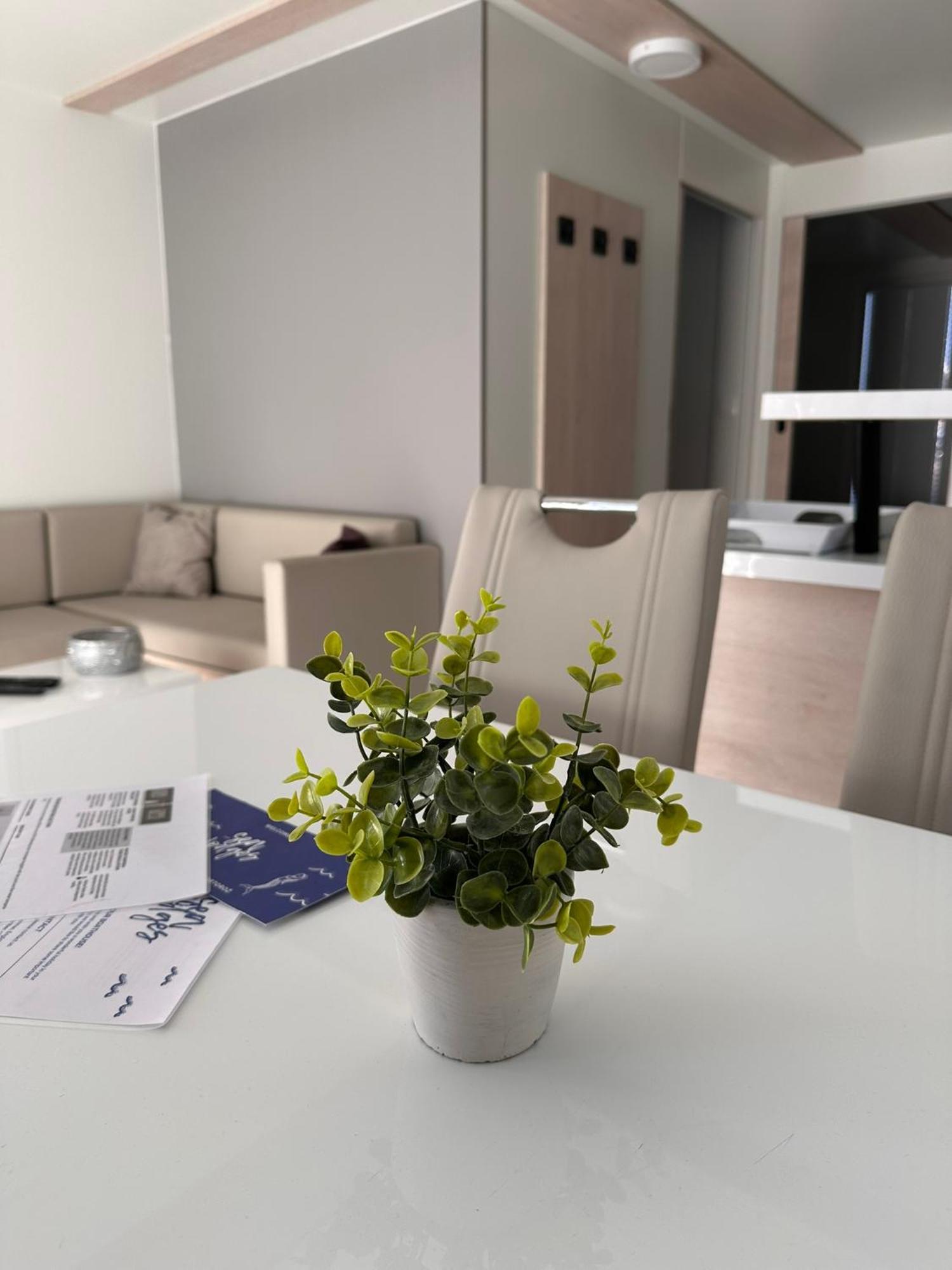 Floating House - Marina Pearl Apartment ปอร์โตรอซ ภายนอก รูปภาพ