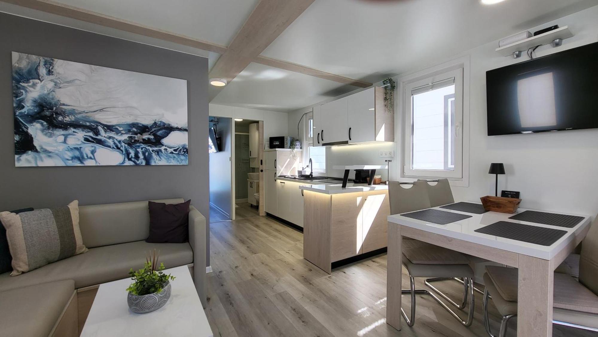 Floating House - Marina Pearl Apartment ปอร์โตรอซ ภายนอก รูปภาพ