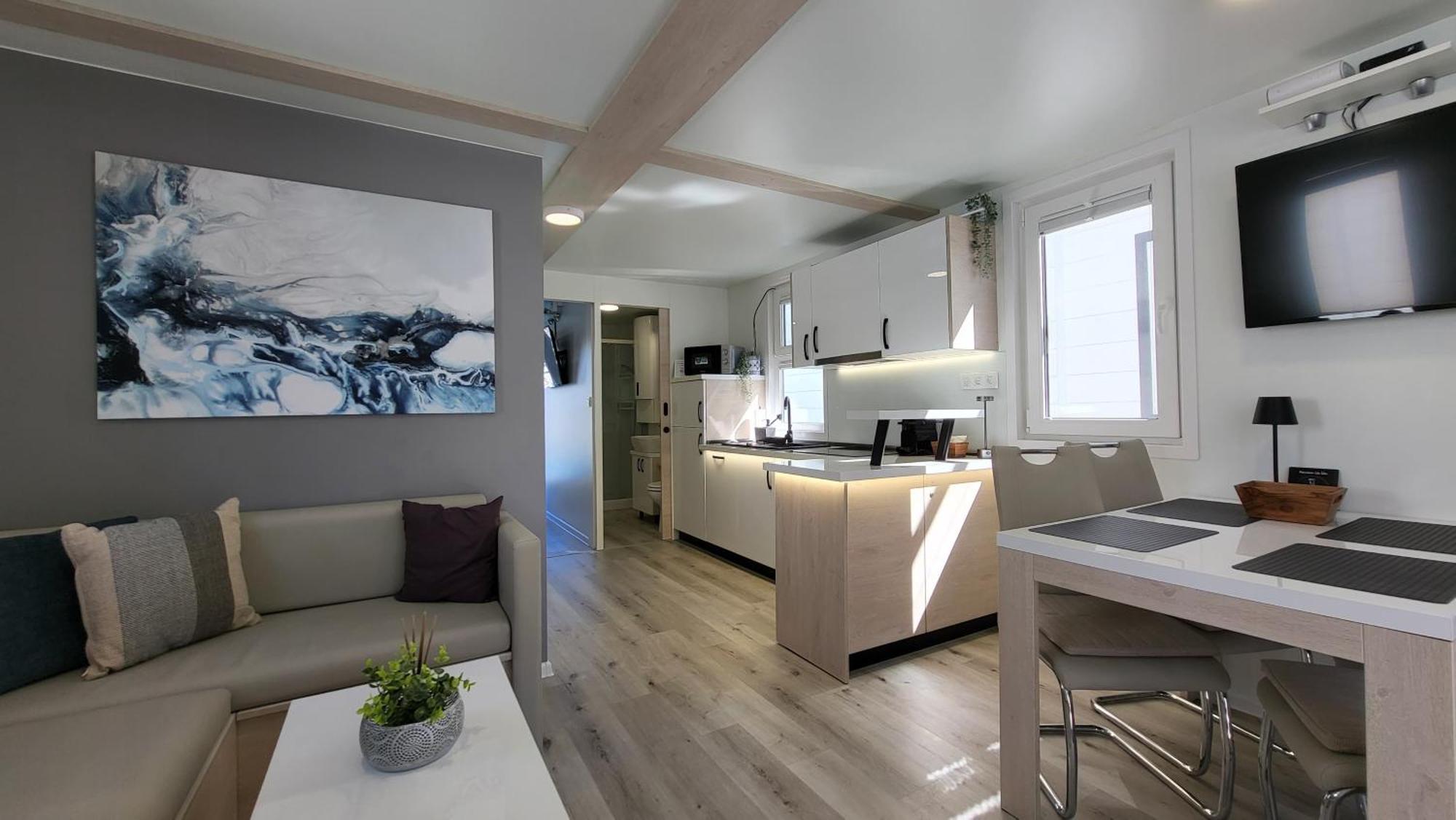 Floating House - Marina Pearl Apartment ปอร์โตรอซ ภายนอก รูปภาพ